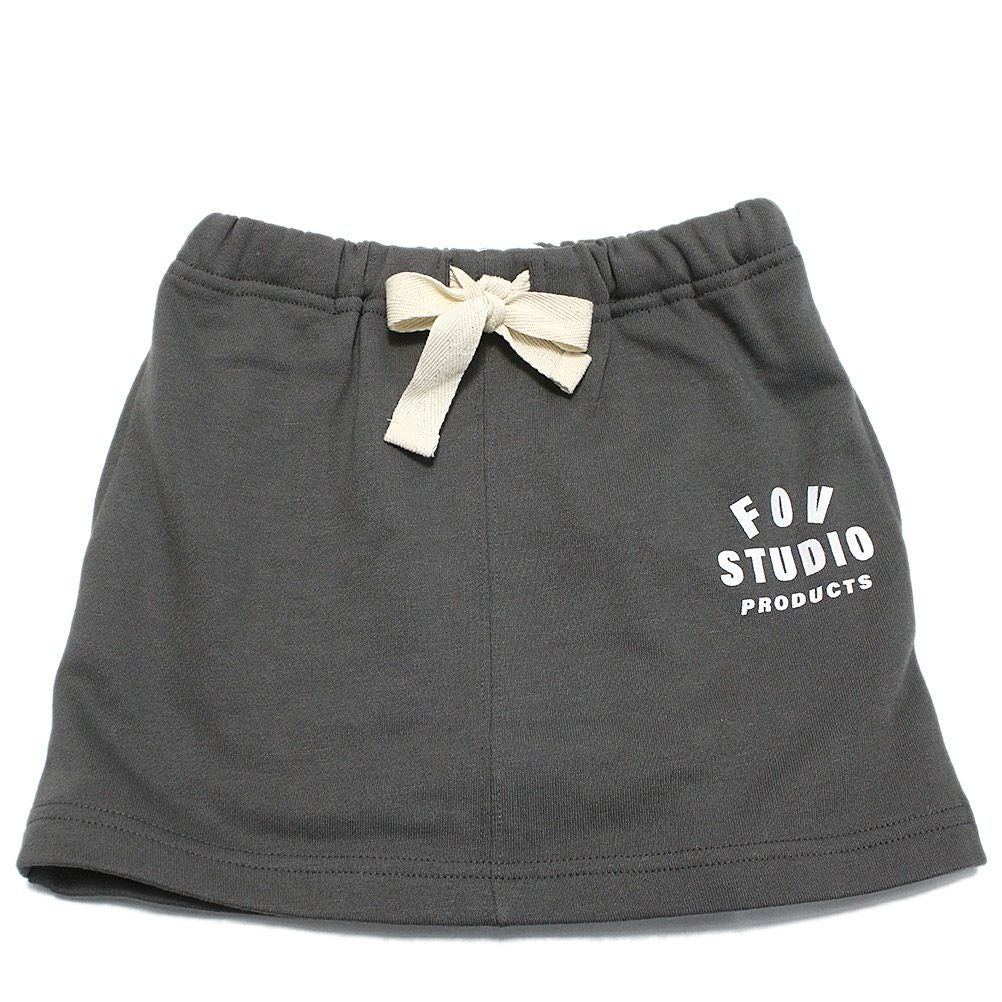 チャコールグレー(CG)