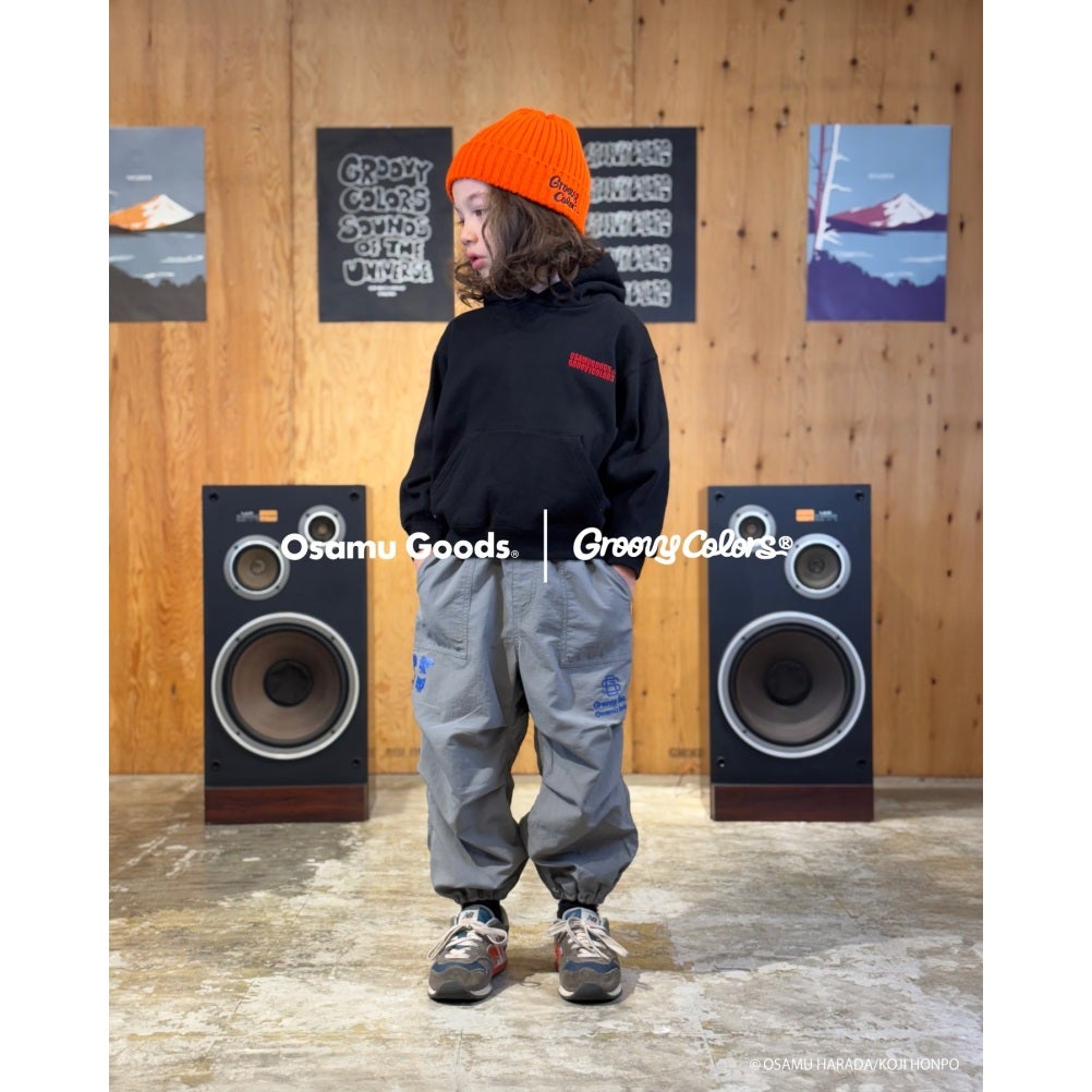 グルーヴィーカラーズ] ウラケ OSAMU GOODS パーカー 22BK黒 ｜子供服